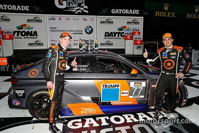 A Daytona l'Audi di Long e Casey vince la Classe TCR dopo un duello serratissimo