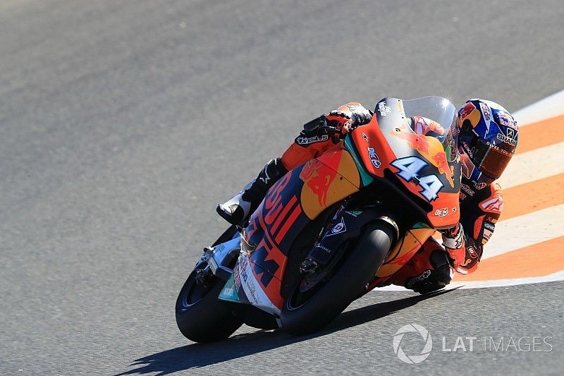 Moto2 Valencia: Oliveira hat-trick, kalahkan Morbidelli
