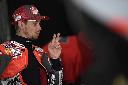 Ducati confirma que Stoner dejará de ser su piloto de pruebas a final de año