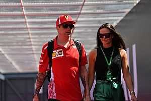 Így nyaral a Räikkönen-család: Kimi és Minttu immáron hat éve férj és feleség – képek!