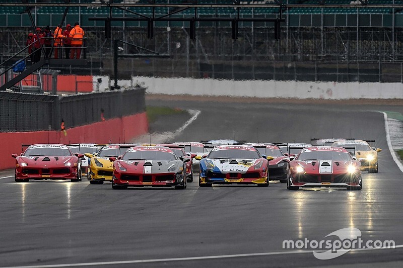 Ferrari Challenge: rinviati gli appuntamenti del 19 aprile