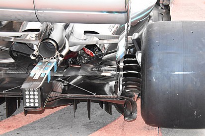 Hamilton sarà penalizzato di 5 posizioni in griglia: sostituisce il cambio