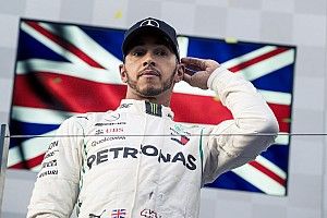 Hamilton cree que los equipos no han mostrado su nivel