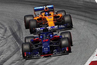 Alonso varázsolt: tavalyi első szárnnyal szerzett pontot a bokszból rajtolva