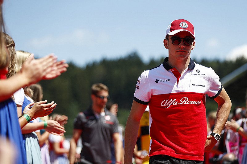 Leclerc homenageia avó falecida após GP da Áustria