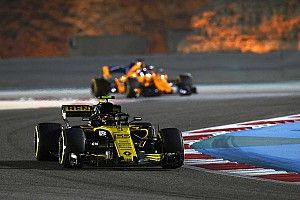 Sainz: "Nuestro déficit en las rectas no ayuda a adelantar"