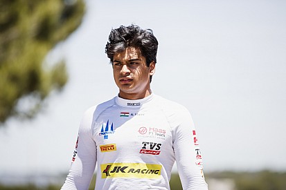 Huilende Maini woest op F2: “Jullie maken onze carrières kapot”