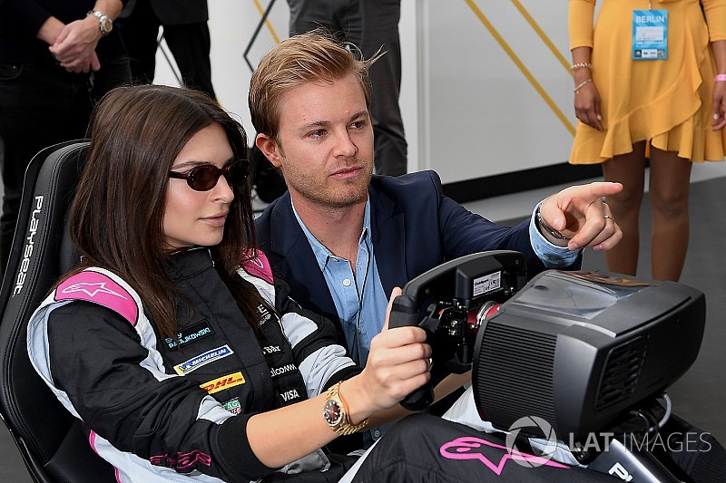 VIDEO: Rosberg volvió a pilotear en un circuito
