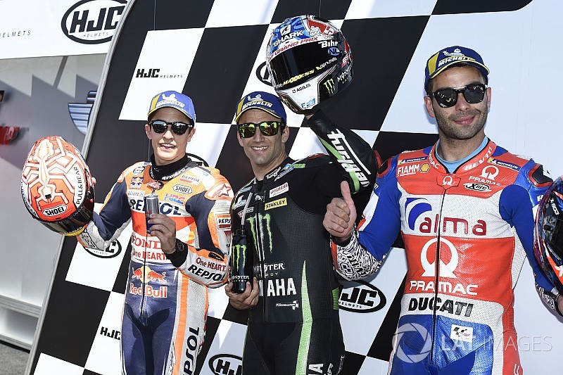 Zarco se lleva la pole de MotoGP en casa