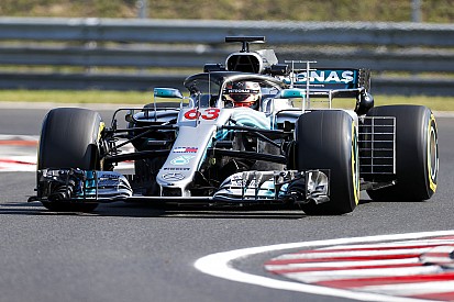 Russell: Mercedes aracını sürmek harika