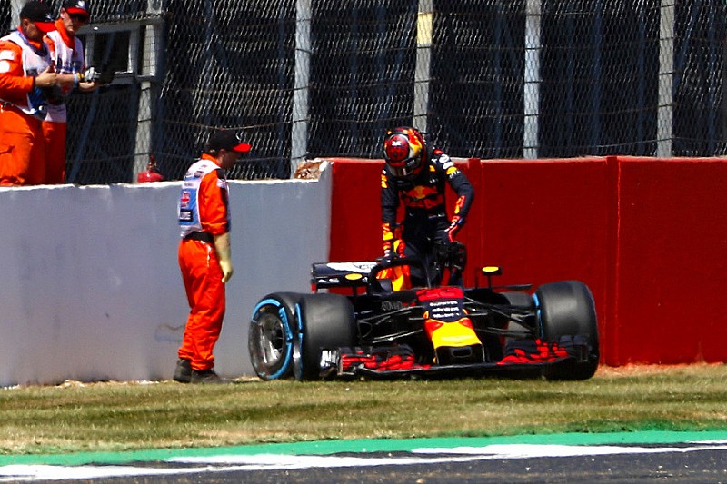 Verstappen: "L'errore? Ho affrontato la curva troppo forte con le gomme dure"