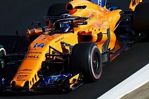 GALERI: Aksi mobil McLaren MCL33 di tes F1 Barcelona