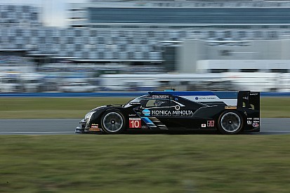 Cadillac mantiene su dominio en Daytona y Alonso fuera del top 10