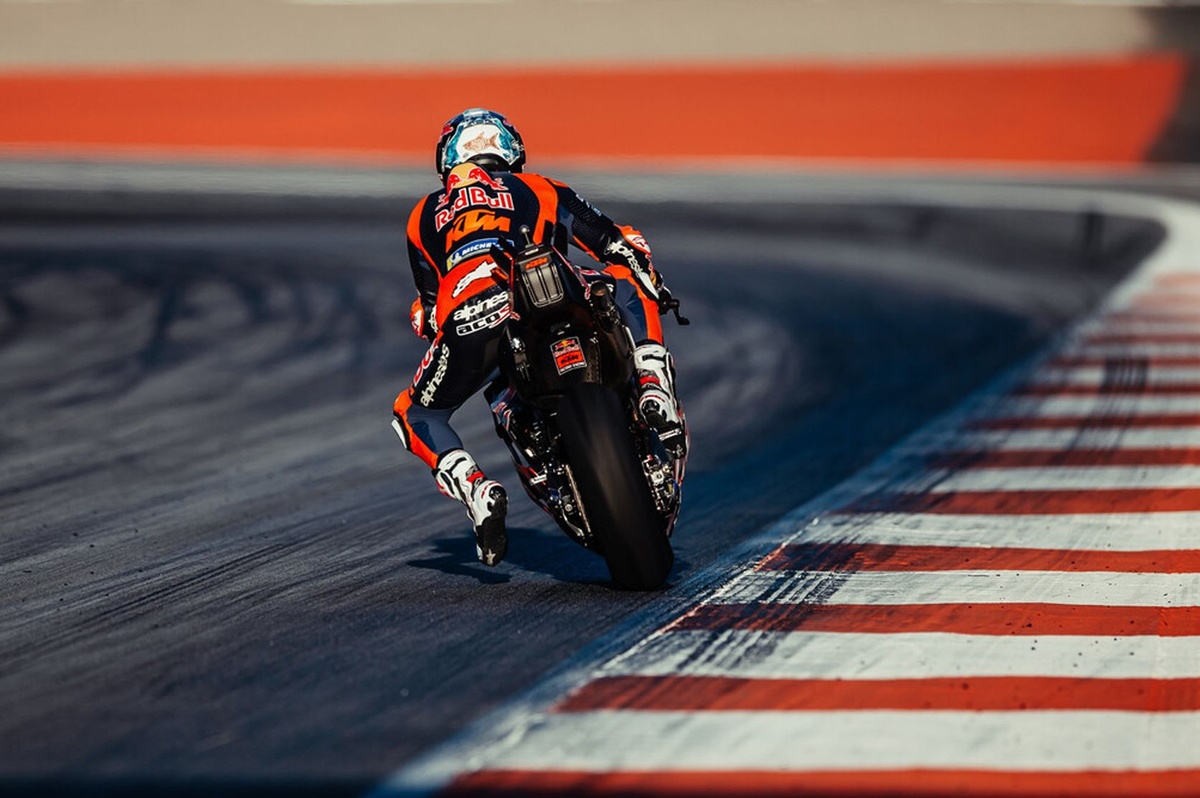 Comment KTM poursuit sa recherche d'effet Venturi