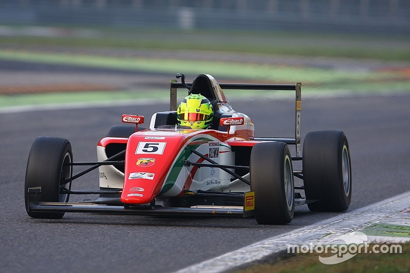 Mick Schumacher si impone in Gara 1 a Monza davanti a Siebert e Guzman