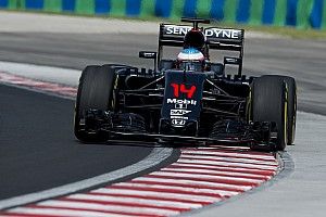 McLaren to push on with 2016 car development