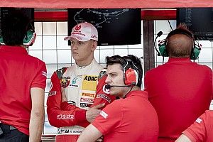 Mick Schumacher Formula 3 testlerine başladı