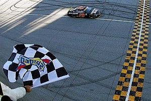 Analysis: How NASCAR stars are trying to “swerve” rules after the checker