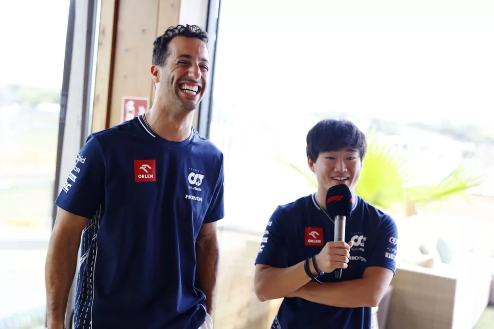 Daniel Ricciardo, Scuderia AlphaTauri, Yuki Tsunoda, Scuderia AlphaTauri