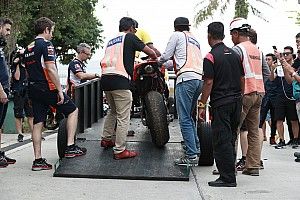 Видео: первое в этом году падение Маркеса