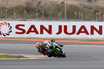 Argentina WSBK: Rea dominates despite mistake