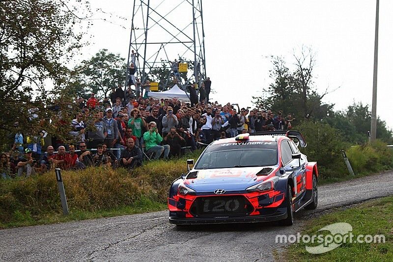 Rallylegend 2019: Neuville vince tra le WRC, Block tra le Myth