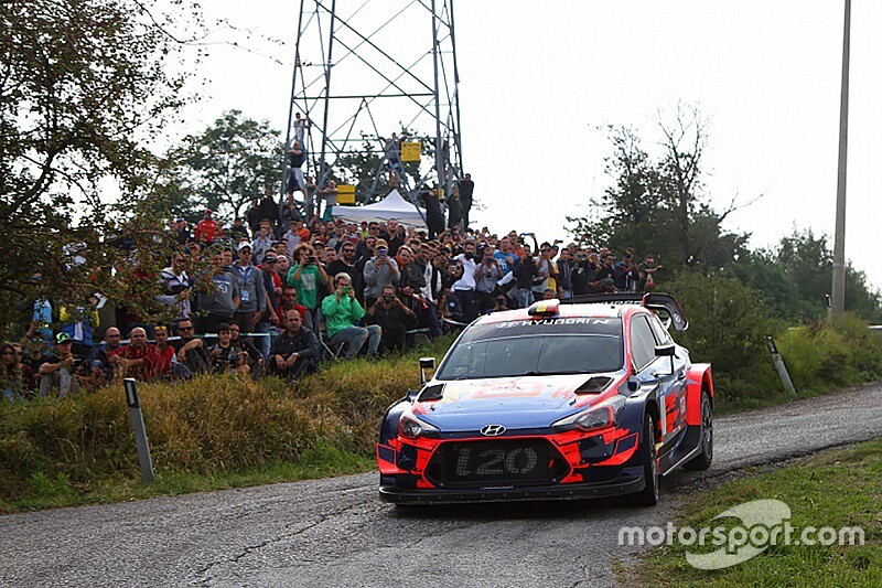 Rallylegend 2019: Neuville vince tra le WRC, Block tra le Myth
