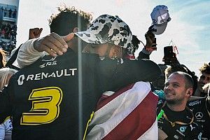 Ricciardo: "Hamilton yeterince saygı görmüyor"