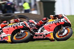 Márquez a Lorenzo: “¡Estás dormido!”