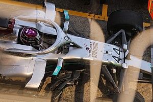 Mercedes 'steering mode' raises eyebrows in Barcelona