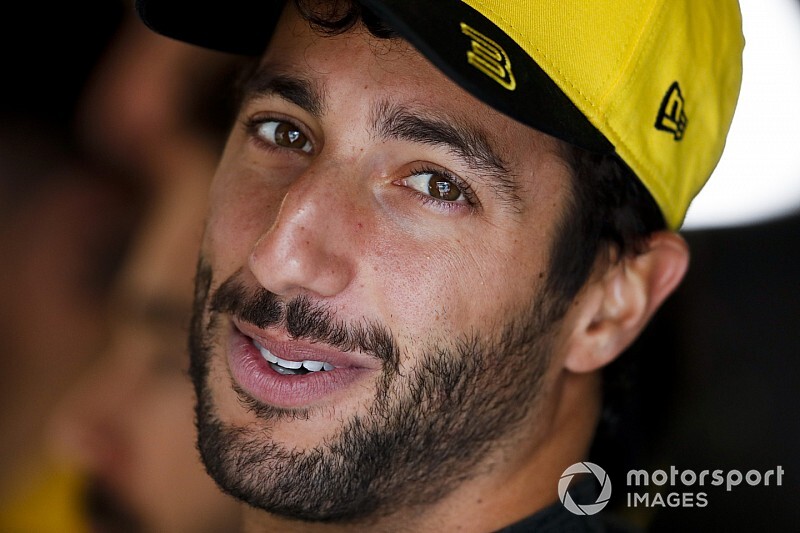 Ricciardo, a forma, aki franciául és olaszul válaszol
