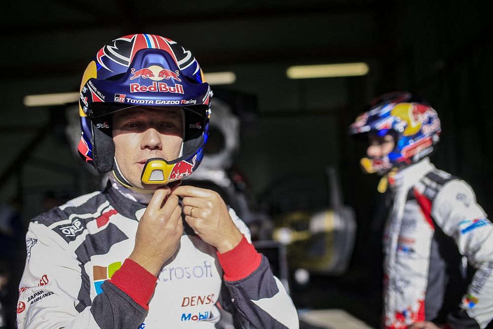 Sebastien Ogier Terkena Time Penalty pada Hari Kedua Reli Finlandia