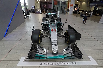 Hamilton és Bottas társaságában lógattuk a lábunkat: 3. rész, a versenyautók
