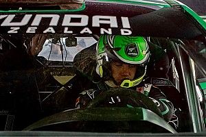 Hayden Paddon Incar Kursi di WRC2 2022
