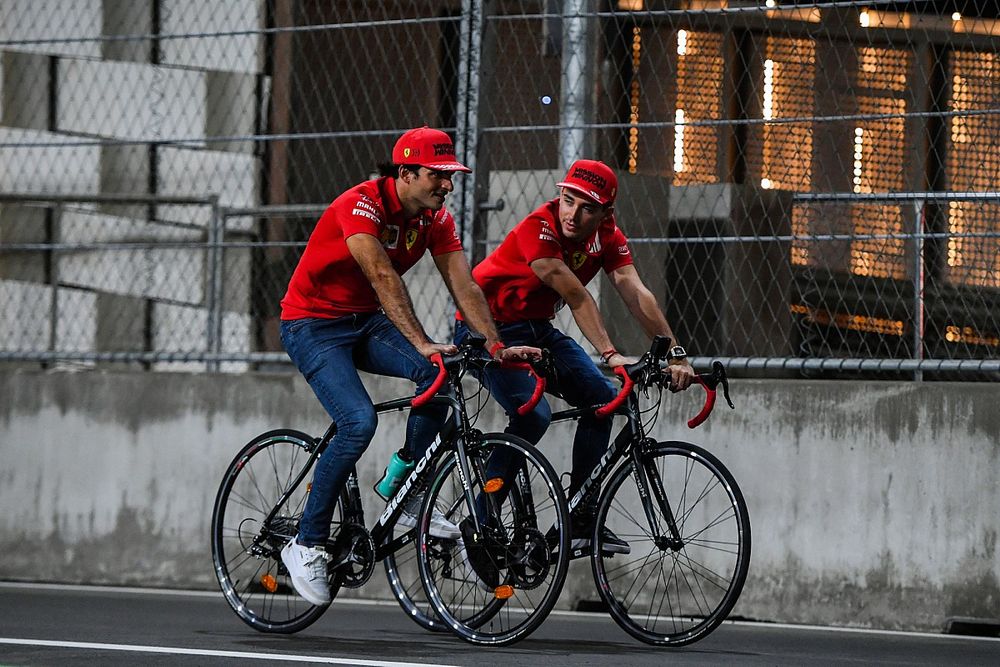 Carlos Sainz Jr., Ferrari, Charles Leclerc, Ferrari