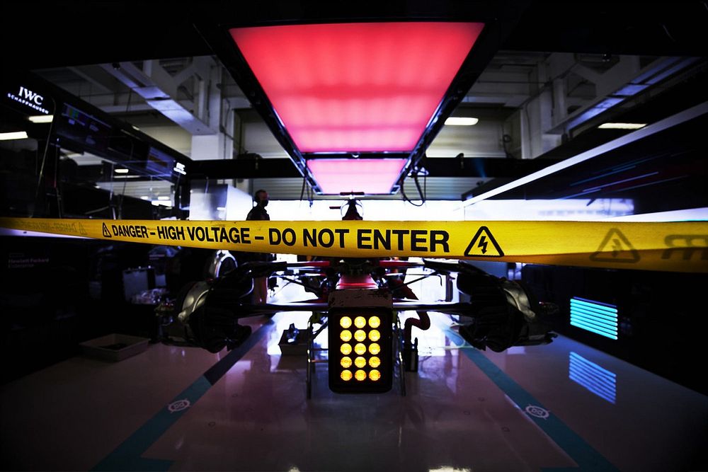F1: bocciato dai team il parco chiuso dal venerdì