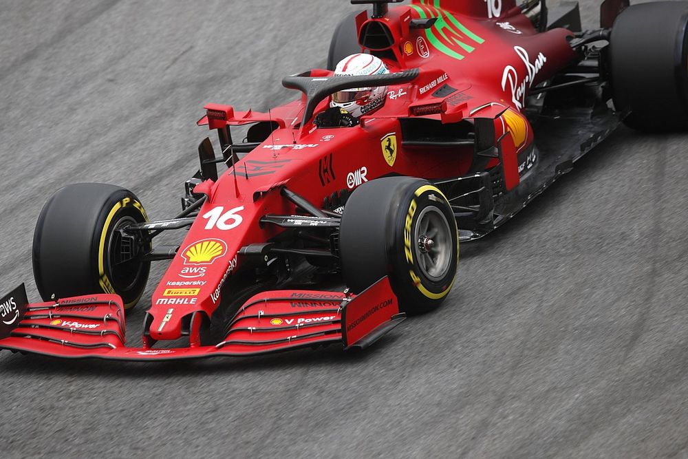 Leclerc: "L'obiettivo è restare davanti alle McLaren"