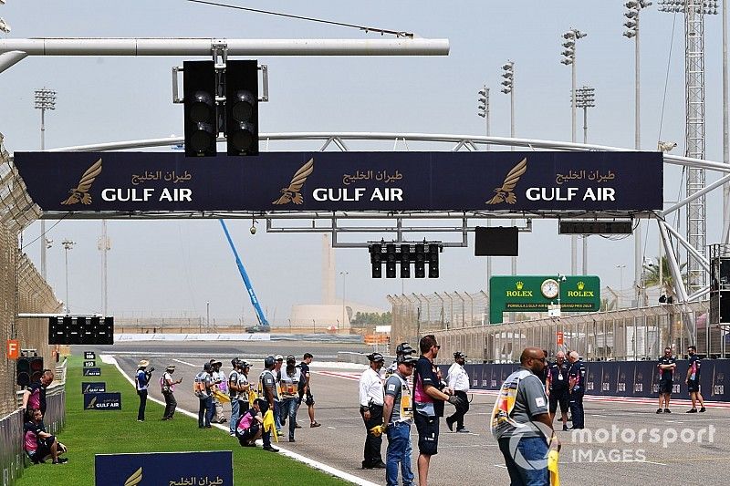 La FIA instala un juego extra de luces de arranque en Bahréin