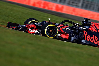 Photos - La Red Bull RB15 en piste