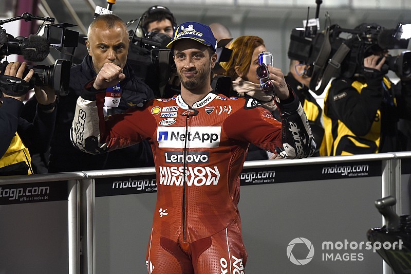 Dovizioso egy leheletnyivel nyert Marquez előtt Katarban, Crutchlow Rins előtt harmadik, Rossi a TOP 5-ben