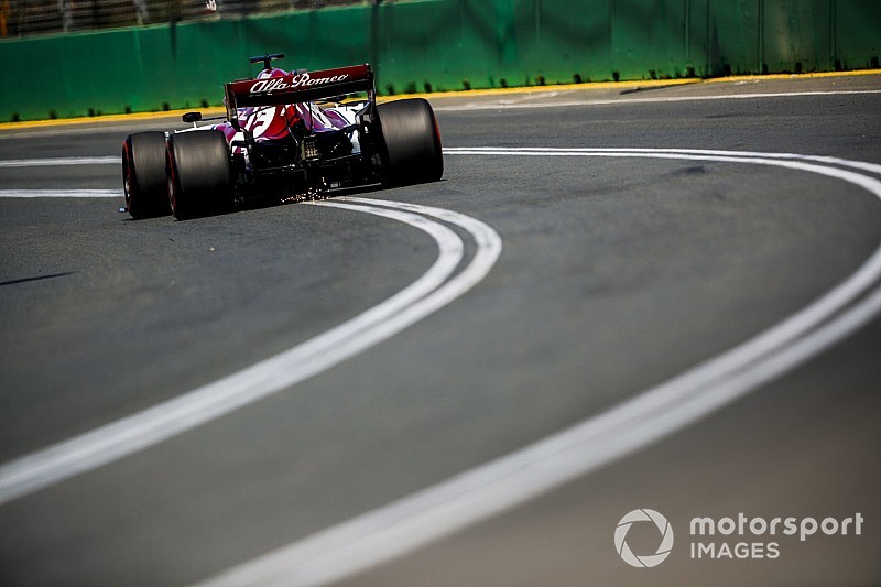 Raikkonen over set-up Alfa Romeo: "Tot nog toe niet slecht, maar kan beter"