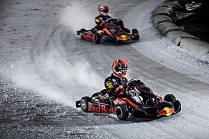 Fotos y vídeo: el duelo de Verstappen y Gasly sobre hielo