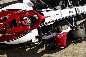 Räikkönen csak dicsérni tudja az Alfa Romeót