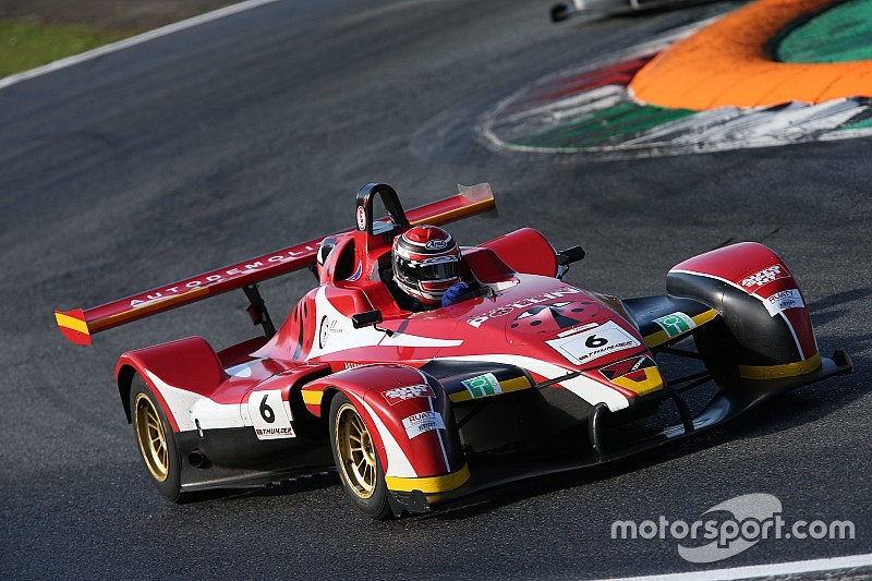 A Monza Giacomo Pollini firma a Monza la prima pole position della nuova stagione
