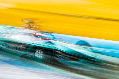 A hetedik futamon a hetedik győztes: Evans nyerte a Róma E-Prix-t