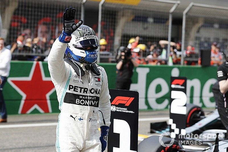 Mercedes derrota a Ferrari y Bottas a Hamilton en la clasificación de China