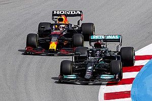 Brown: “Kwestie van tijd” voordat Verstappen en Hamilton crashen