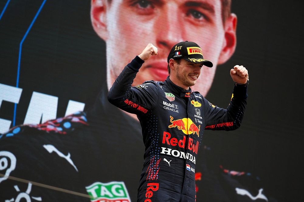 Verstappen verslaat Hamilton in zinderende Franse Grand Prix