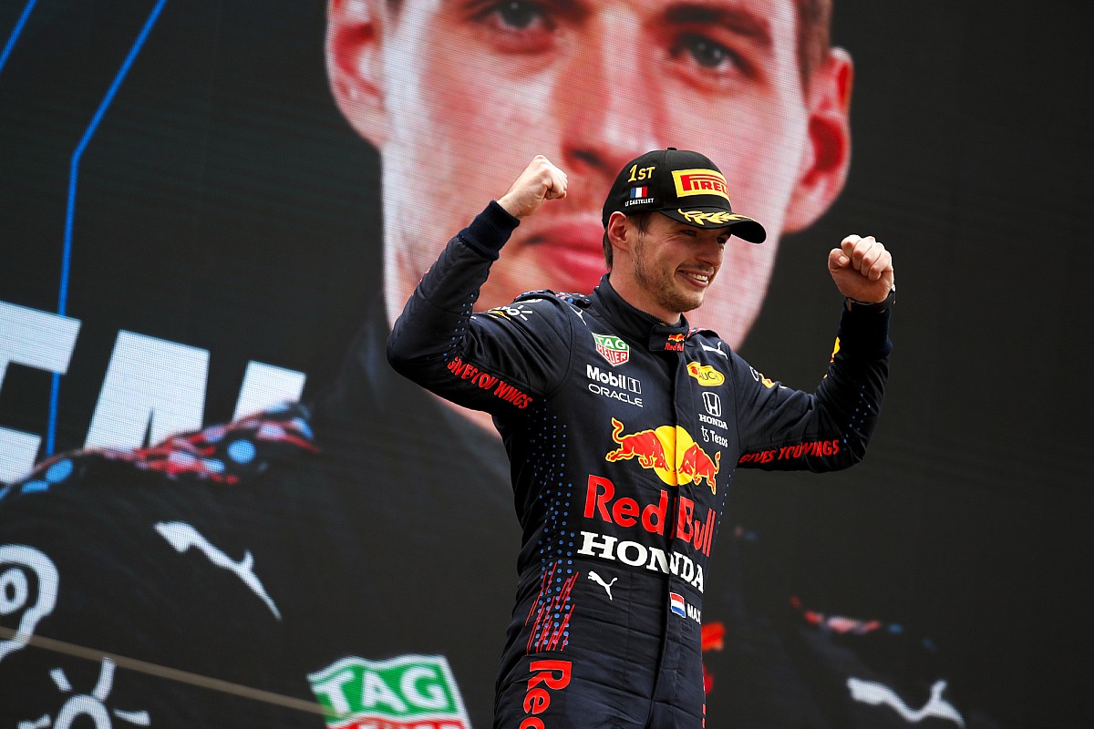 Verstappen verslaat Hamilton in zinderende Franse Grand Prix