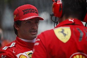 Sainz: "Devo ancora cambiare qualcosa nel mio stile di guida"